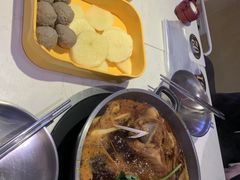 -运气牛自助酱大骨火锅(南京东路店)