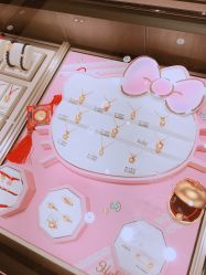 -周大福CHOW TAI FOOK(浦东八佰伴店)