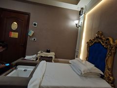 -尚足影院式足疗·住宿·美食(解放碑店)