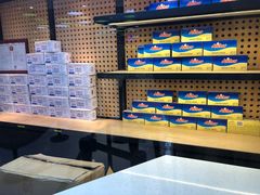 面包甜点陈列柜-LELECHA乐乐茶(上海五角场万达广场店)