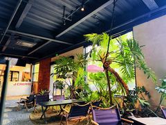 -J Create城市露营咖啡·简餐·宠物(上海动物园店)