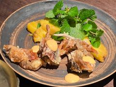 炸软壳蟹配烤凤梨色拉-SHAN山(前滩太古里店)