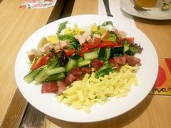 美式鸡肉凯撒沙拉-必胜客(天鹅湖万达店)