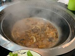 -三里屯土灶炖公鸡地锅鸡(江东店)