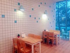 -猫的天空之城概念书店(北戴河蔚蓝海岸店)