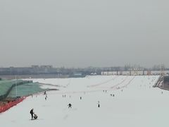 -华彬猛犸滑雪场