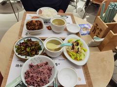 -老乡鸡(上海白玉兰广场店)