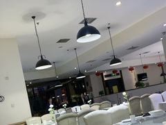 -鸭王烤鸭店(三里河店)