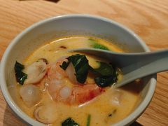 虾球冬阴功汤-大头虾越式风味餐厅(光明广场店)