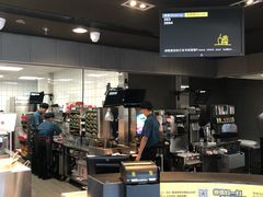 -麦当劳(政通路店)