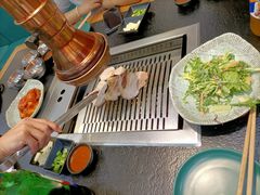 -臻牛烤肉