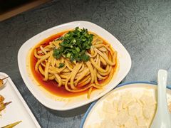 燕麦揉揉-红柳枝滩羊烧烤·非遗