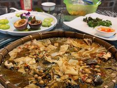 -老崇左特色风味食馆