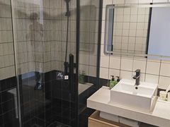 -速8酒店(成都大学十陵地铁站店)