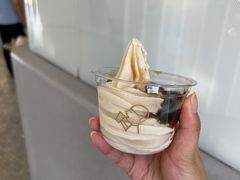 -喜茶(迪士尼小镇·平行宇宙店)