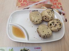 -小杨生煎(金山百联购物中心3楼店)