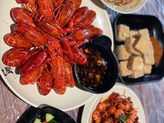 -巴厘龙虾·榜首油焖大虾(音乐学院·沿江酒馆店)