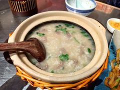 生滚牛肉粥-潮界(虹桥新天地店)