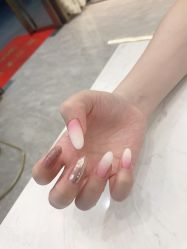 -千色美甲美睫生活美容馆