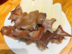 土豆片拼黑木耳-城墙拐拐火锅(三峡广场黑金冠店)