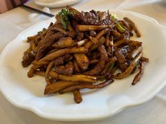 茶树菇牛柳-新南华大酒店(长寿店)
