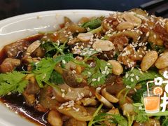 -大富蚝乌东哥饭店·石锅鱼杂·柠檬鸭(革新路店)