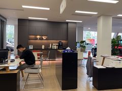 -上海永达奥诚奥迪4S店(申江路店)