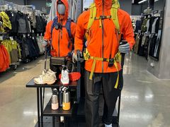 -迪卡侬(大英山店)