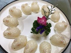 -皇马海口湾海景酒店(万绿园秀英港店)