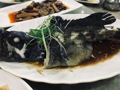 -四川小胡子海鲜(丁村万人海鲜广场店)