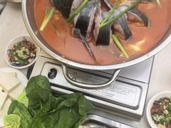 -苗侗地道红酸.酸汤鱼·酸汤牛肉