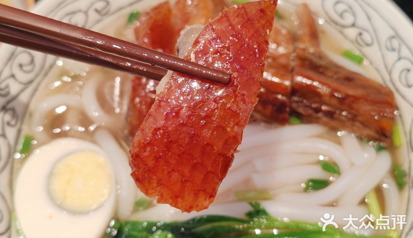 在广州！一人食！一大碗烧鹅濑太治愈了