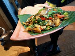 -云海肴·汽锅鸡·云南菜(天山百盛优客店)