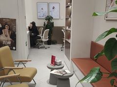 -HIMO海马体照相馆(上海华润CP静安店)