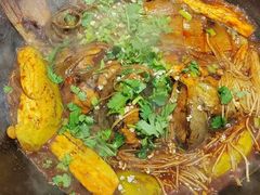 -咱屯子铁锅炖直营店(保利店)