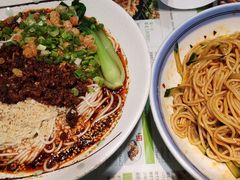-张氏宽窄巷成都名小吃(茂业百货华强北店)