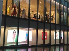-优衣库(深圳万象天地旗舰店)