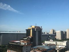 -西安大雁塔科技大学地铁站亚朵酒店