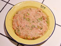 手剁贡菜肉丸-有拈头成都市井火锅(柳市店)
