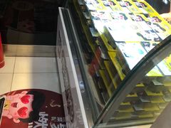 -周黑鸭(北京海淀区中关村店)