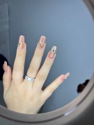 -CM.Nail美甲美睫