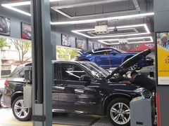 -爱车行 奥迪 奔驰 宝马 保时捷 路虎 专业 维修保养 原厂 奥迪改装升级 中心(静安店)