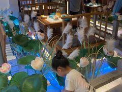 -荷塘秋月·本帮江浙菜(国权路店)