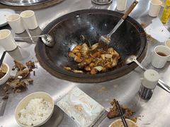 -粘豆包柴火铁锅炖