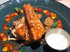 香煎三文鱼扒芥末籽汁-卡朋西餐(悦汇城店)