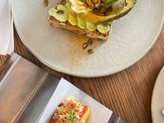 牛油果吐司-BOR Eatery(安福路店)