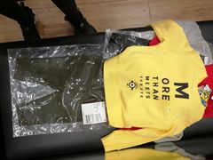 -优衣库(青岛伟东乐客城店)