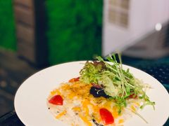 -layback cafe & bar