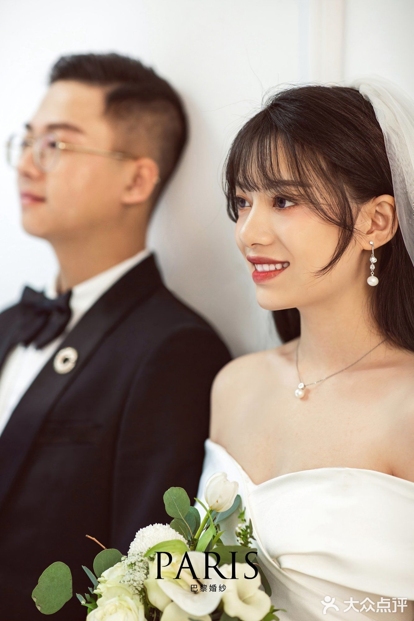 这组室内婚纱照简直是美到发光了