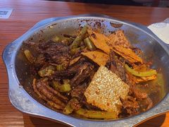 -嘎嘎鸭下巴·爆辣干锅(明教寺店)